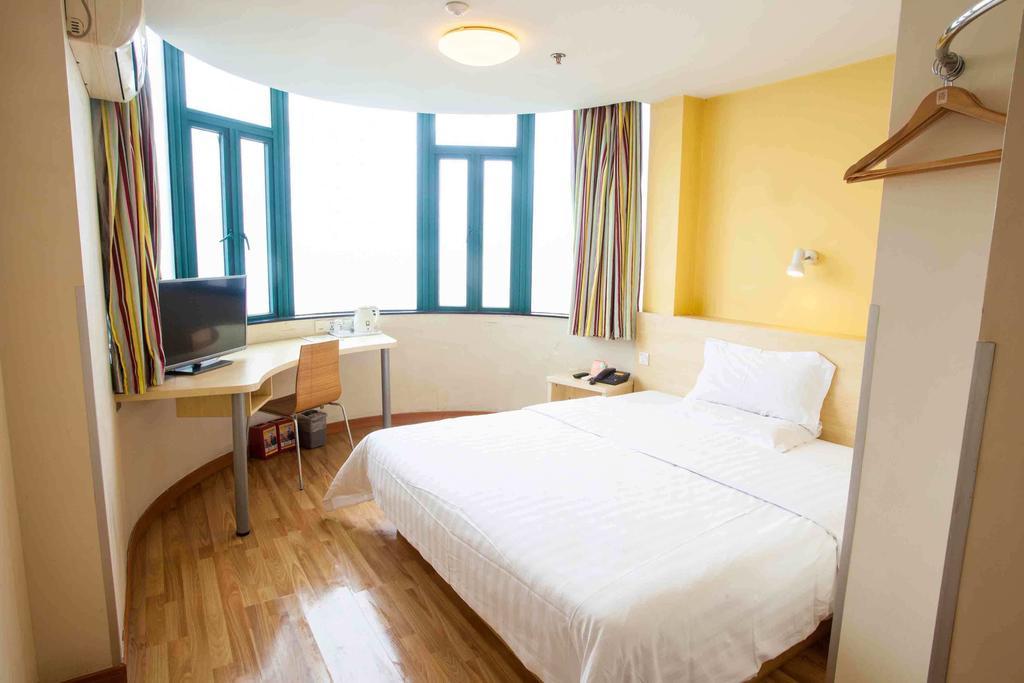 7Days Inn Wuhan Jiefang Park Branch エクステリア 写真
